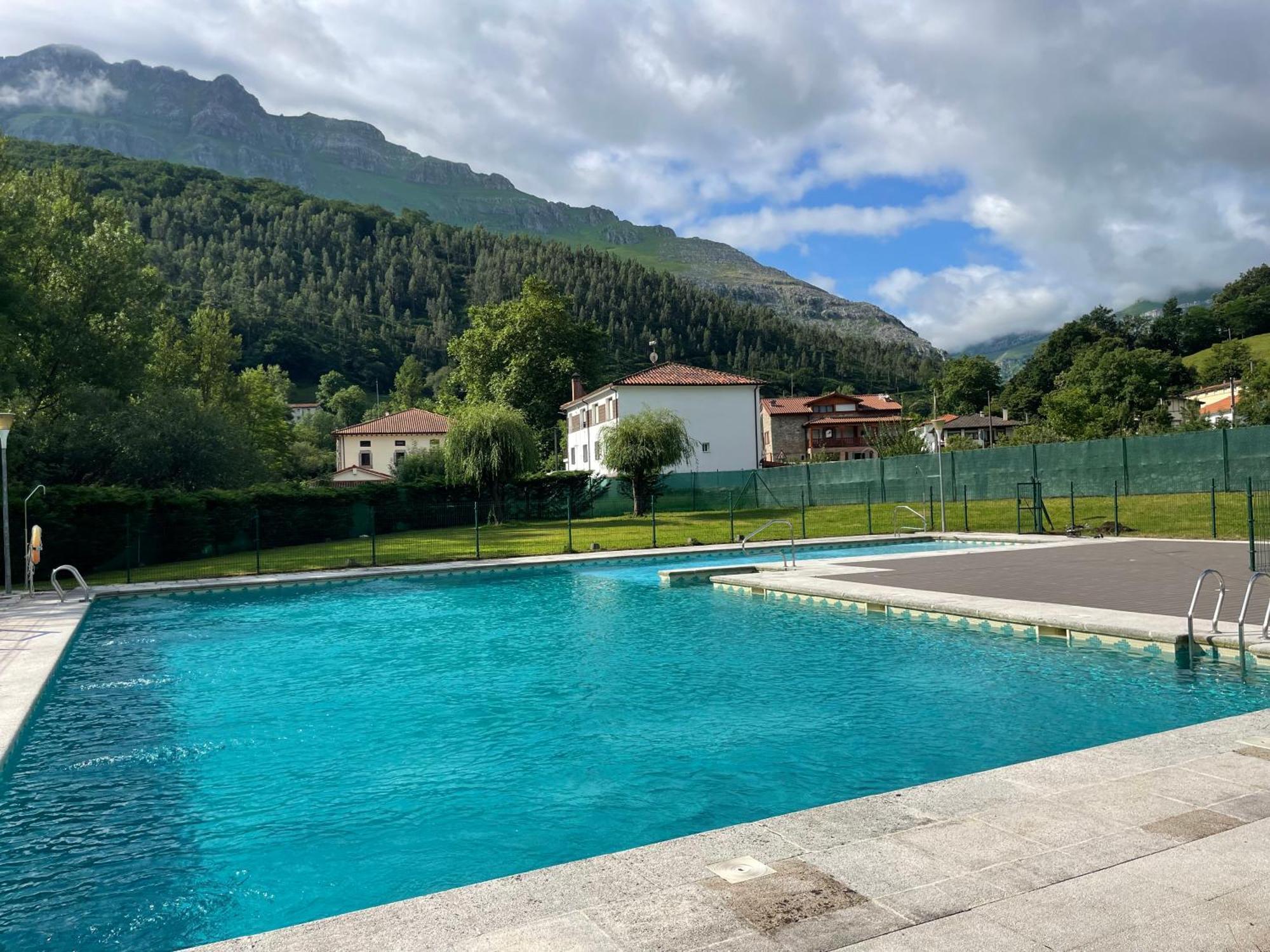 Casa En La Montana Con Piscina De Temporada Villa Arredondo Екстериор снимка